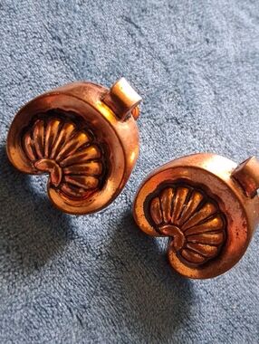 Vintage Copper-Tone Shell Motif Clip Earrings